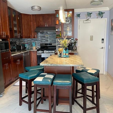 Amazing Waikiki Beach Condo 2Bed2Bath+Free Parking โฮโนลูลู ภายนอก รูปภาพ